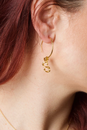 18k yellow gold-plated S letter initial earrings